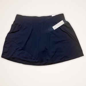LIVI ACTIVE plus size navy skirt skirt size 18/20